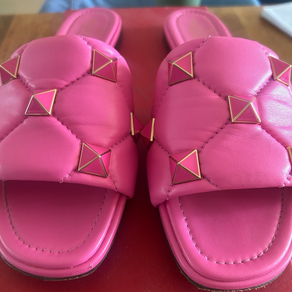 Valentino Quilted Slide Sandals - barely worn